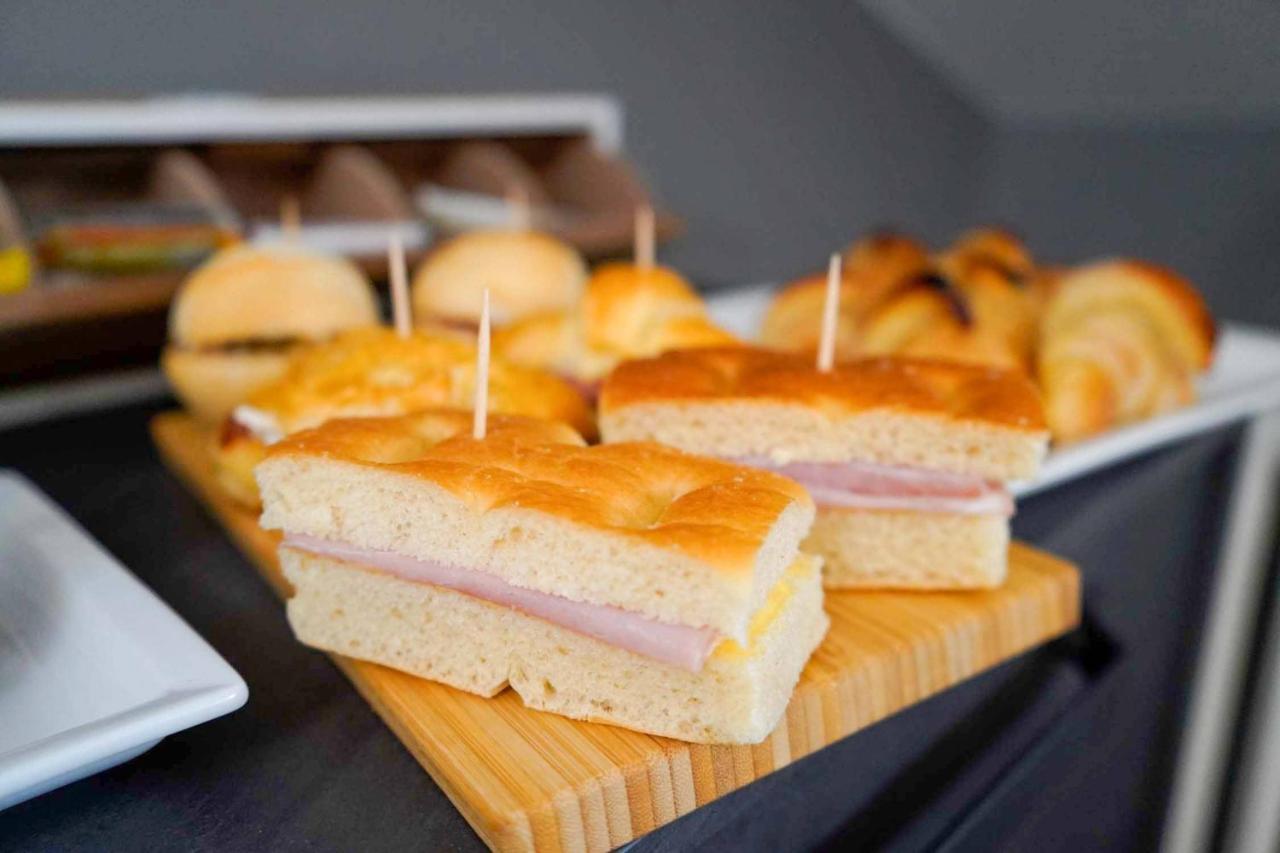 B&B Luci Di Stelle 살루초 외부 사진